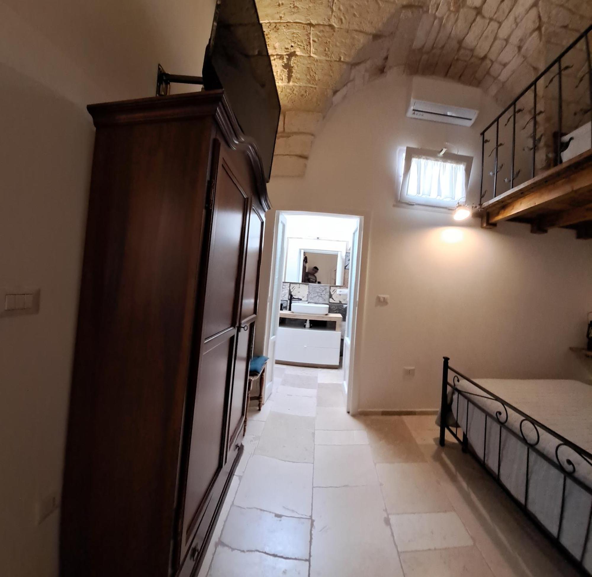 Petrakis House Hotel Ostuni Buitenkant foto